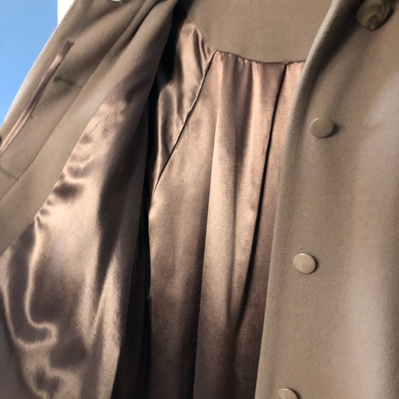 Vintage long women’s dress coat. - Picture 5 of 9